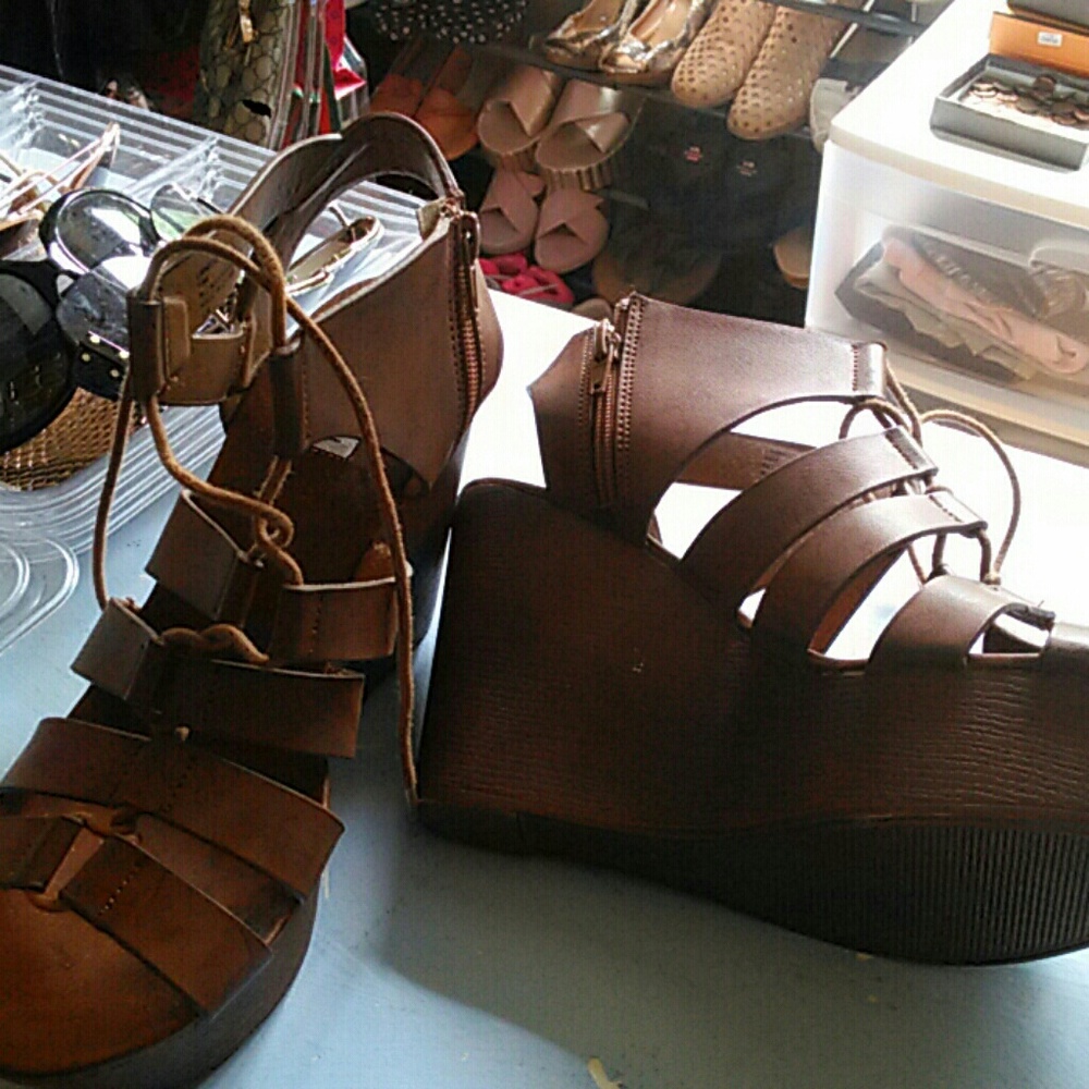 Steve Madden Brown Leather Lace Wedge Shoes